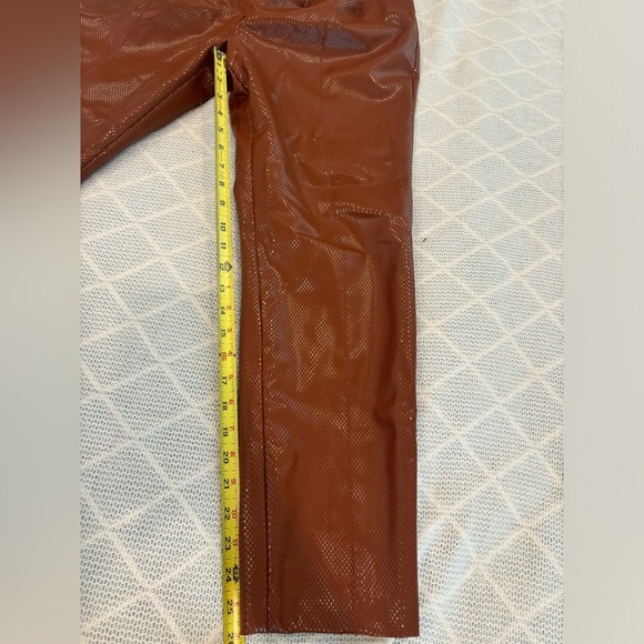 Camila Coelho Women’s Revolve Filomena Cognac NWT pants. Size medium. - Picture 5 of 9